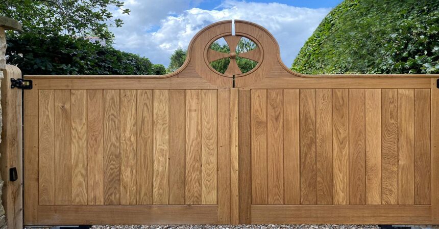 Bespoke Fencing Gates Guide: Custom Solutions for Your Home