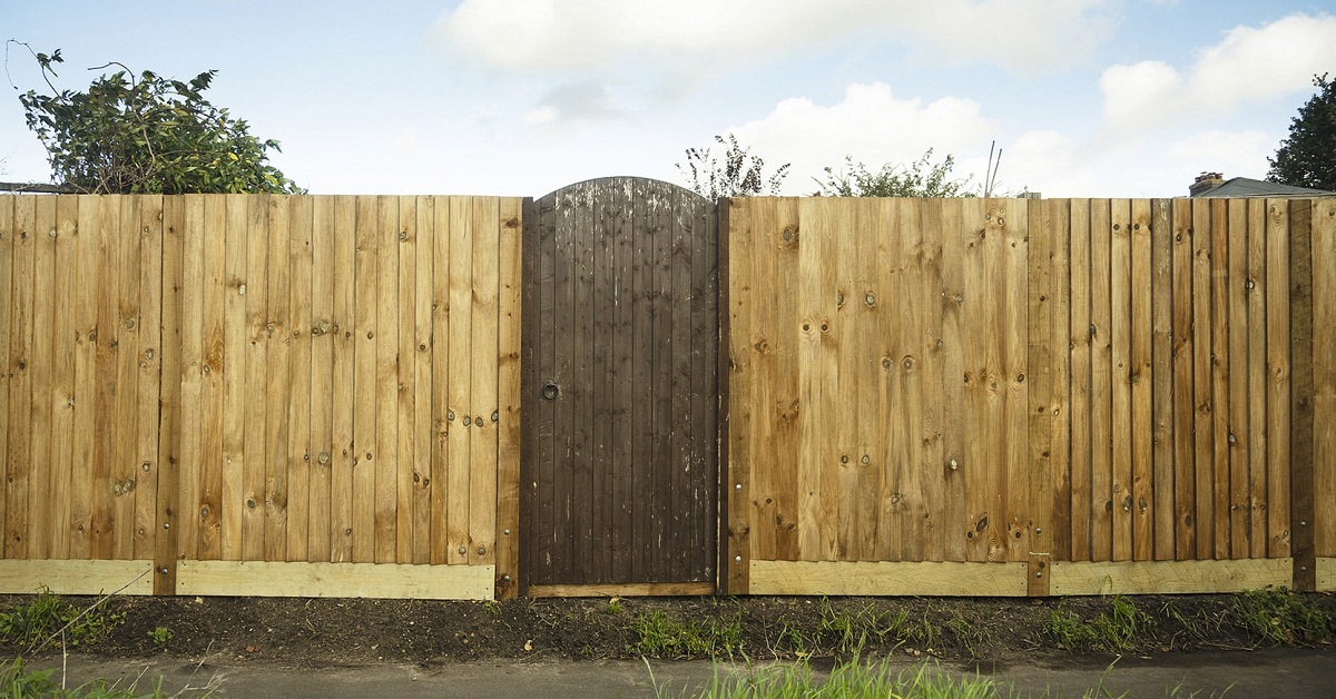 Transform Your Outdoors Top-Quality Feather Edge Fence